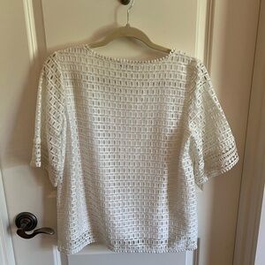 Banana Republic Ivory Lace embroidered top with lining